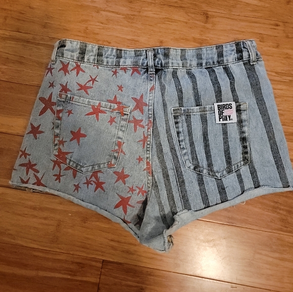 Birds of Prey Stars and Stripes Denim Shorts Size M (29/30) - Picture 2 of 5